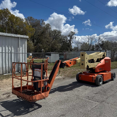 USED 2013 JLG E400AJPN