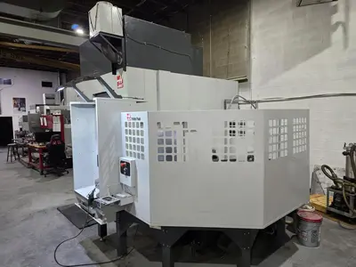 2022 HAAS UMC-1000 Machining Centers, Horizontal, (5-Axis or More) | Machnet (3)
