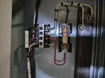 Double Fused Interrupter Switch 5 kV, 4160 Volts & Conduit Cabinet