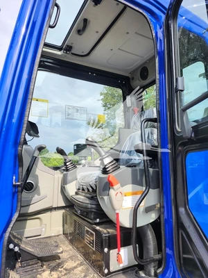 USED 2025 BLU B60