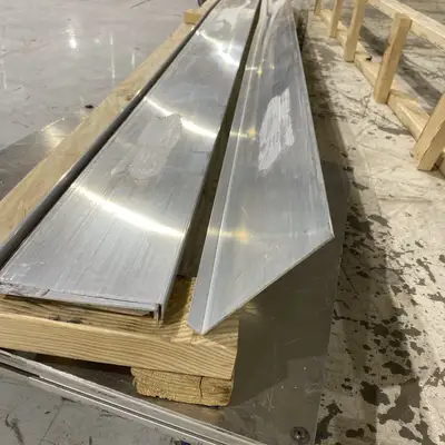 Unknown | Cable Tray Barrier 6 Inches Deep, 1/2" Bend, 144 Inches Long LOT OF 10 PCS - New – Open box