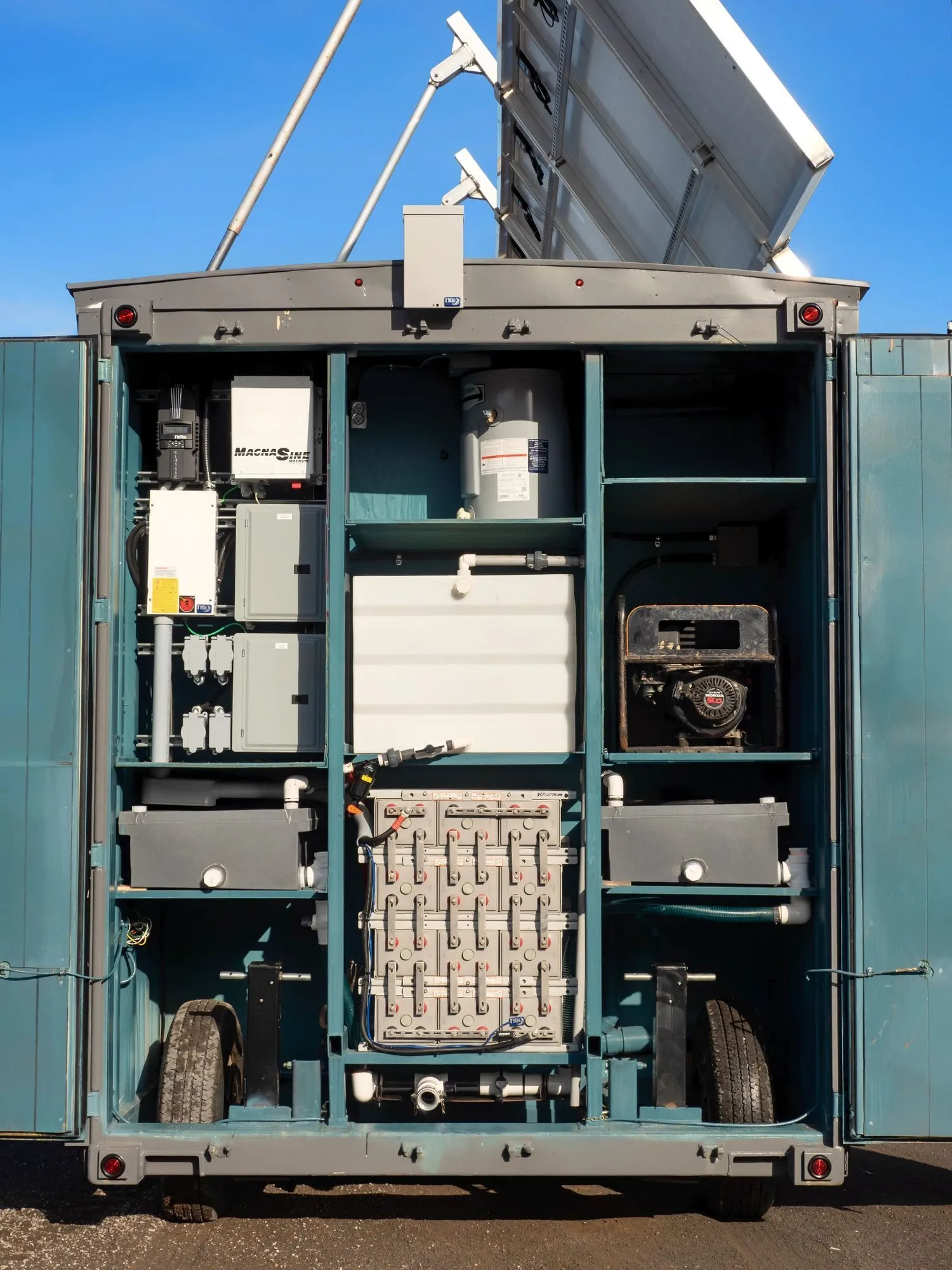 USED 2022 INSULA Power Millenial