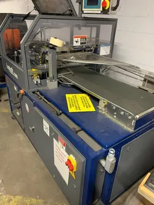 USED LANTECH SW-1000 INTERMITTENT MOTION  BELT FEED SIDE SEAL WRAPPER