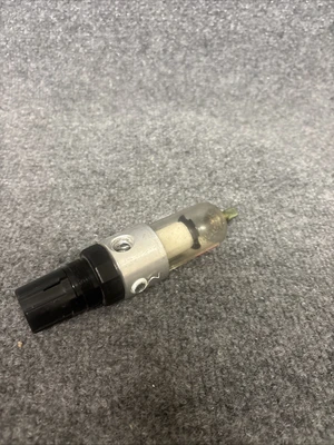 Used Watts B548-02AGC Air Pressure Regulators California US | Davliegogo LLC #1705977