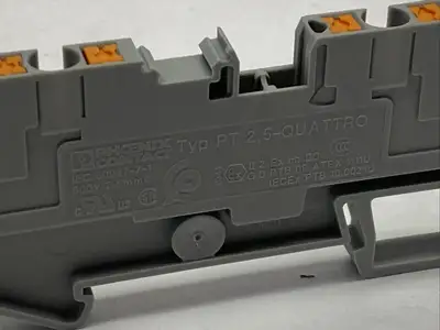 PT 2,5-QUATTRO | Phoenix Contact  Feed-Through Terminal Block LOT OF 8 - Used
