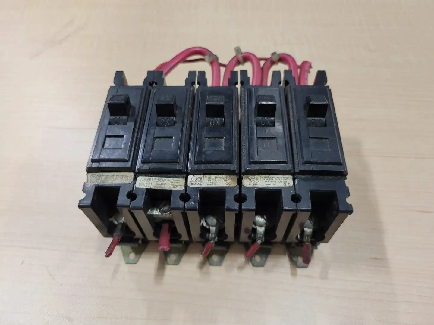 5/10/15/25 Amp Circuit Breaker (Lot of 5)
