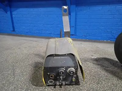 USED ESAB WARRIOR FEED304