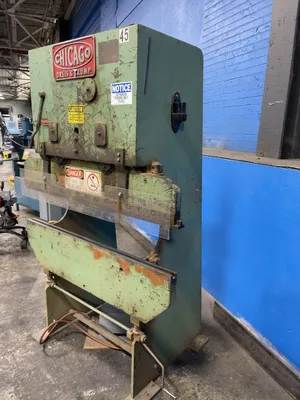 Used CHICAGO 131 Press Brakes Ohio US | HGR 24 #1020229
