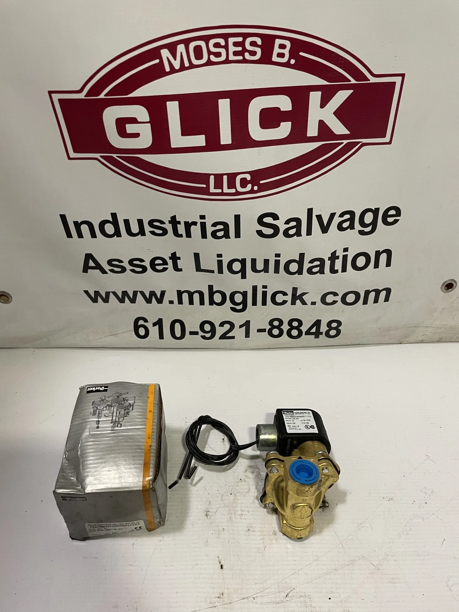 Parker 73218BN3TN00N0C111C2 1/2” Brass Solenoid Shutoff Valve 24VDC 5-150psi NIB