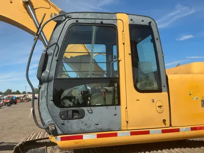 Used 2005 JOHN DEERE 200C LC Crawler Excavators Michigan US | Miedema Asset Management Group #1444936