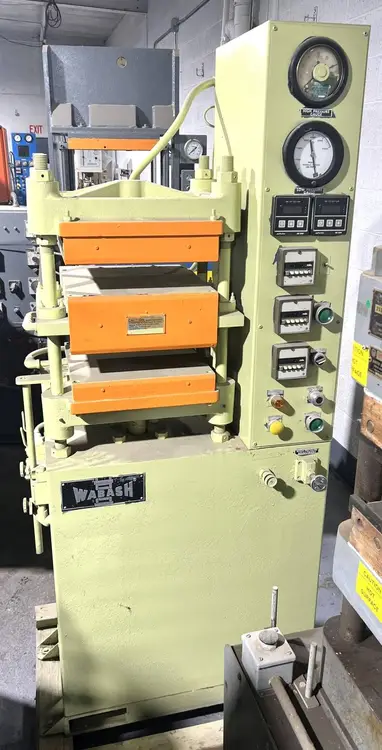 Used 1982 WABASH WABASH 30-1515-2T-2WCMB PRESS Hydraulic Presses | Alma Machinery #899158