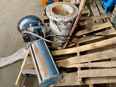 12" Dezurik Figure 551 Stainless Steel Valve Air Operated