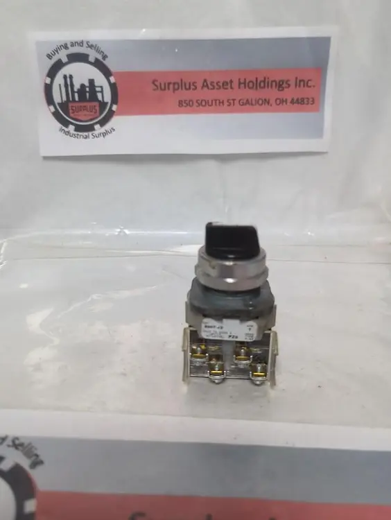 Used ALLEN-BRADLEY 800T-J2 Relays & Switches Ohio US | Surplus Asset Holdings #1578824