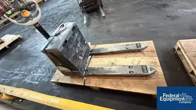 USED Crown Crown Pallet Runner, Model WP3035-45, 4500#