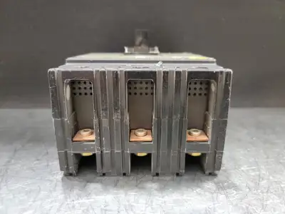 USED SQUARE D FHL36015