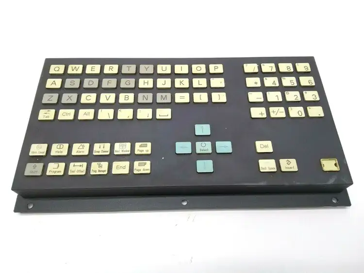 Used SIEMENS SINUMERIK 840 D CNC TASTATUR OP032S VERSION F Misc Industrial Equipment | Maverick Industrial Sales #1099349