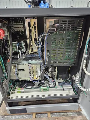 USED YASKAWA MOTOMAN MH50-II