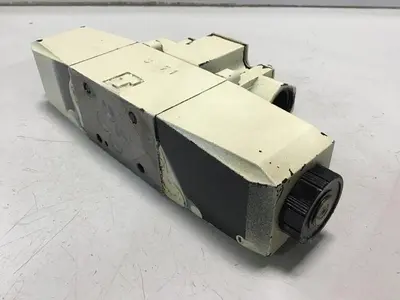 USED TOKIMEC DG4V-3-3C-M-P7-H-7-50
