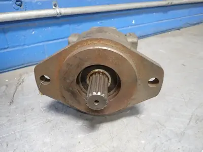 USED HOLLIS HYDRAULIC SUPPLY INC M6247