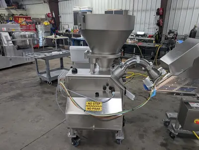 USED 2017 REISER ROBOT 500 FILLER