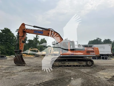 USED 2017 XCMG XE360U