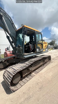 Used 2024 HYUNDAI HX210AL Crawler Excavators Florida US | National Equipment Dealers #1422291