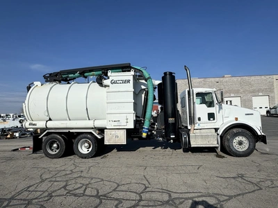 2015 GUZZLER CLASSIC Industrial Air Handler | VacSource (1)