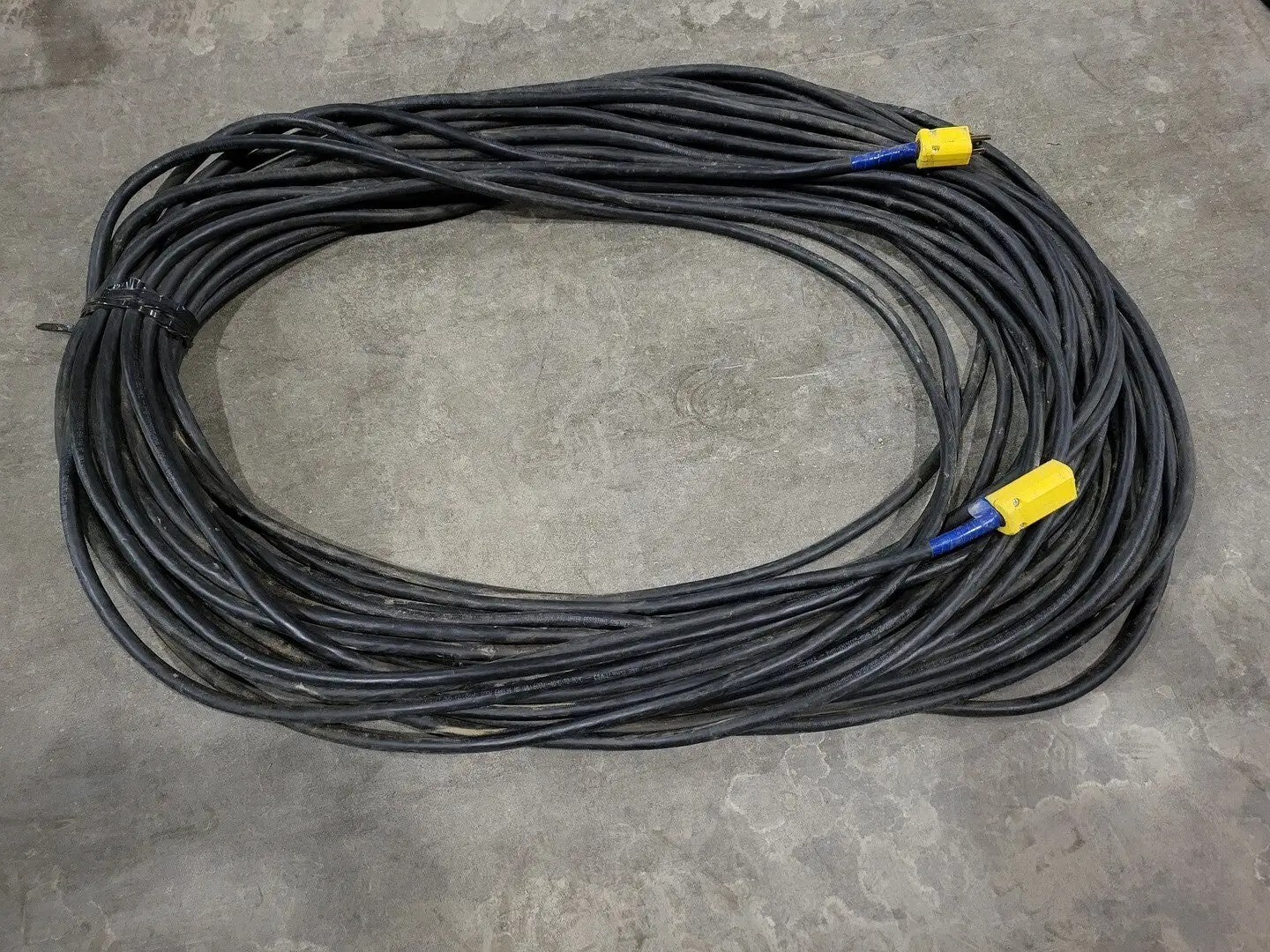 234 ft SOOW Power Extension Cord 14/3 AWG 15A 125V