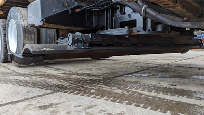 USED 2005 INTERNATIONAL WORKSTAR 7400