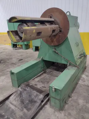 16 STAND X 4" x 36" WIDE R-PANEL ASC ROLLFORMER LINE WITH REEL & CUT OFF, BECK CONTROLS: STOCK #21176