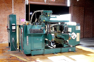 Dodds DE-760H Double End CNC Automatic English Drawer Dovetailer With Notching