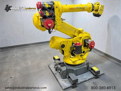 USED FANUC R-2000IB
