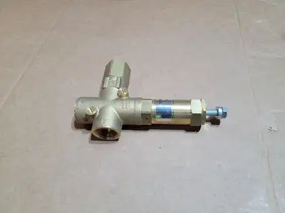 NEW CAT PUMPS 7592