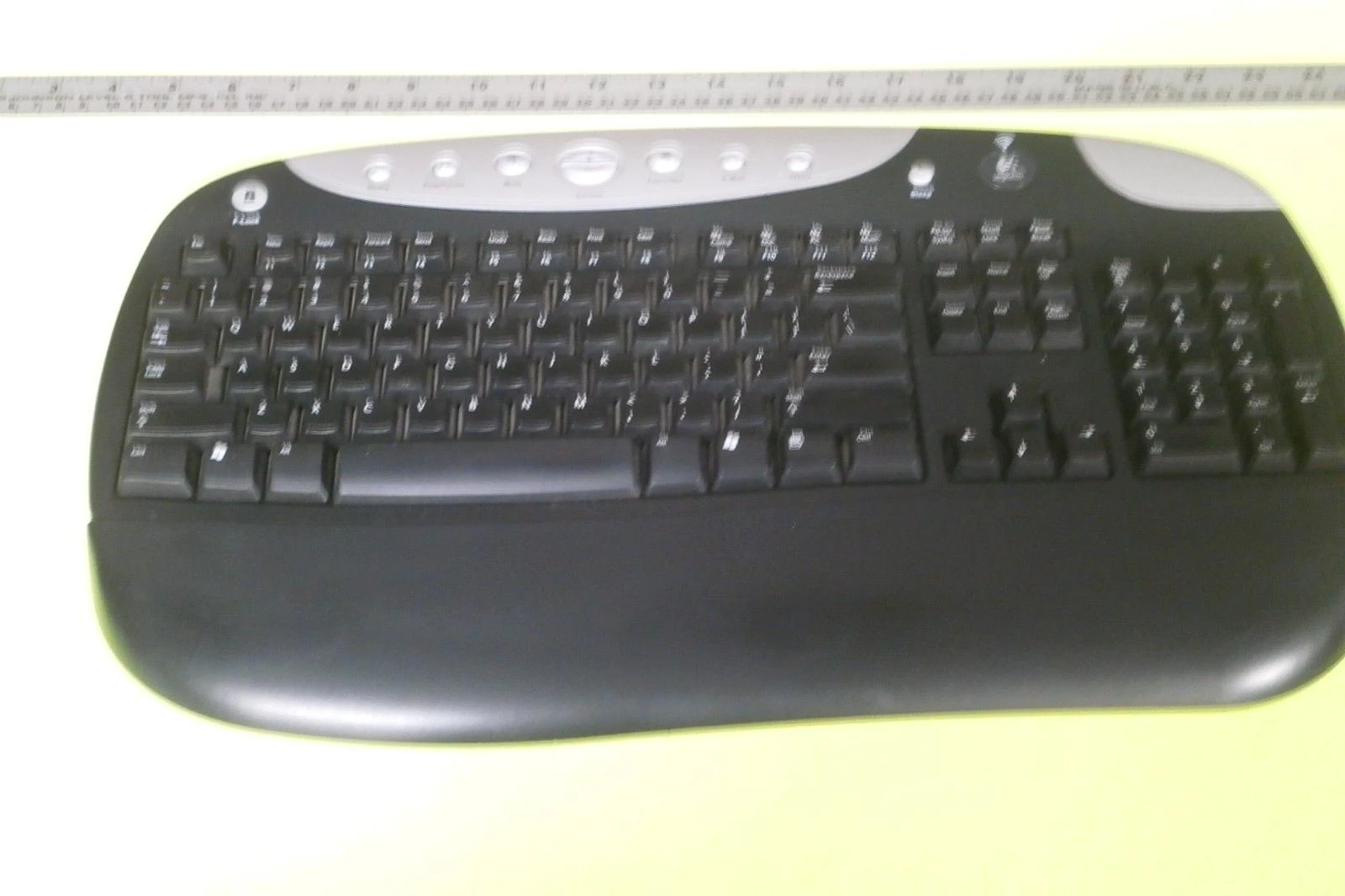 USED Logitech BLACK WIRELESS KEYBOAR