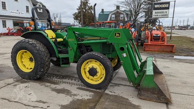 USED 1996 JOHN DEERE 5200