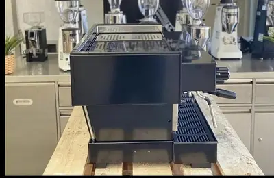 USED LA MARZOCCO CLASSI AV