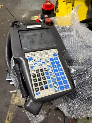 USED 2014 FANUC R-2000IB/210F + R30IB