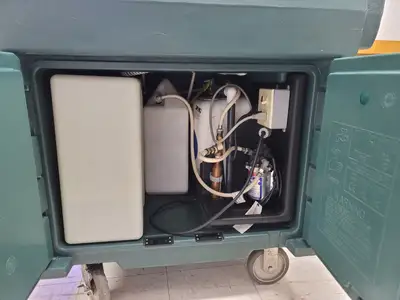 Used FalconRestaurantSupply Used Cambro KSC402519 Green CamKiosk Portable Self-Contained Hand Sink Cart - 110V Hand Washing and Sanitizing Illinois US | Falcon Restaurant Supply #1376667