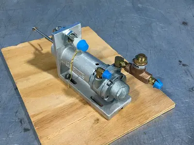 Used LOCTITE _UNKNOWN_ Pumps Ohio US | HGR 24 #1404978