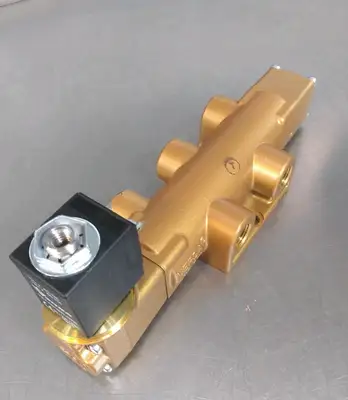 VERSA USG-4422-HCC-U-A120 Solenoid Valve Loc5E30