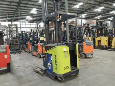 Used 2018 CLARK NPX22 Reach Trucks | Russell Equipment #723991