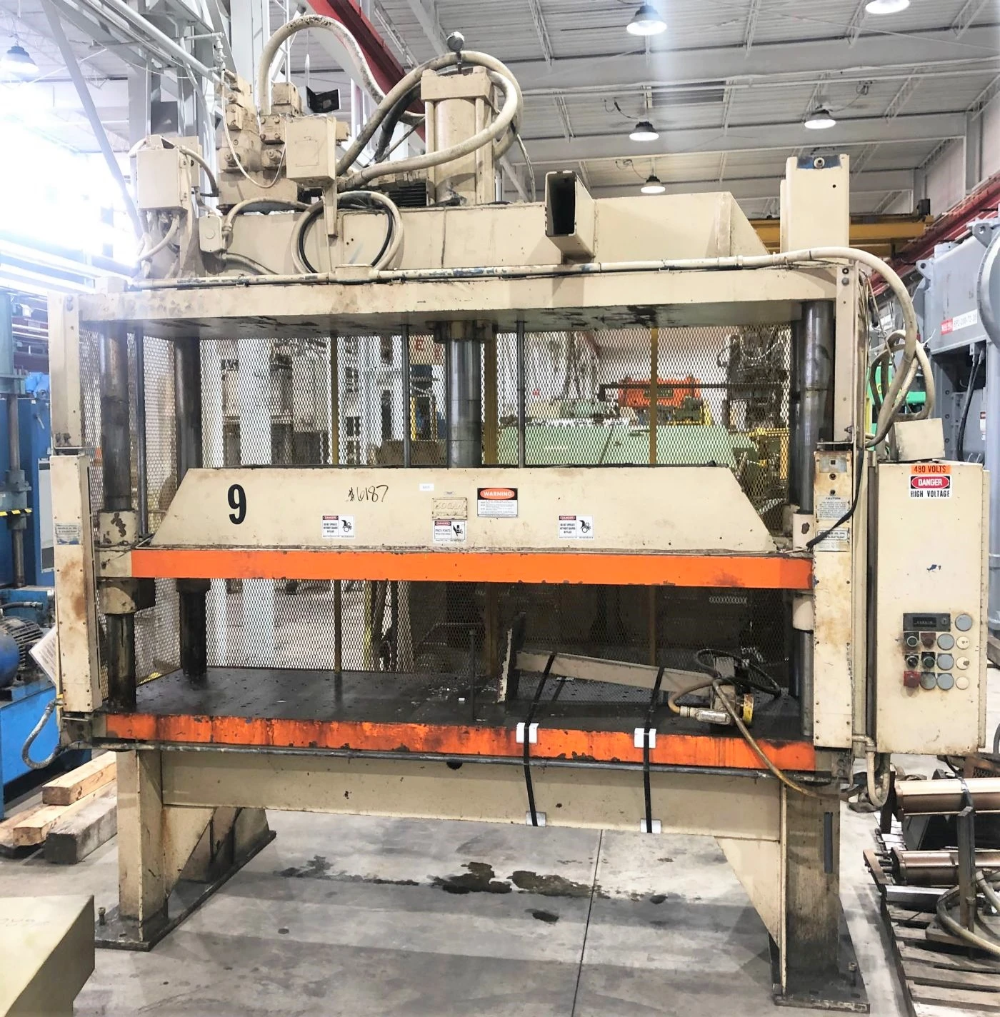 USED LOGAN LOGAN  PRESS