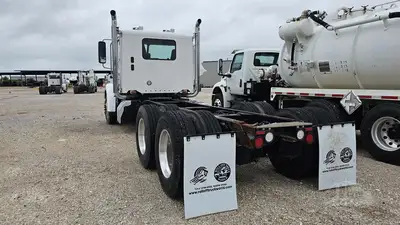 Used 2012 FREIGHTLINER CORONADO 122 SD Cab Chassis trucks Texas US | Roll Off Truck World #1491756