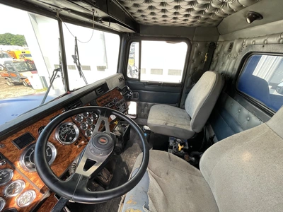 Used 2000 KENWORTH T800 TRI-AXLE DUMP TRUCK Dump trucks Michigan US | Miedema Asset Management Group #1436985