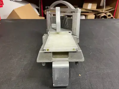 Used Nemco Used Nemco 56600-1 Commercial Kitchen Restaurant Easy Tomato Slicer II Slicers / Dicers / Cutters Illinois US | Falcon Restaurant Supply #1376474
