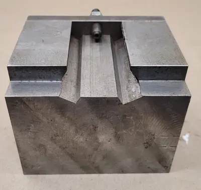 QUICK CHANGE BORING BAR TOOL POST HOLDER, LATHE TOOLING, 2.25IN BORE, 2-1/4IN WEDGE, L4IN, W5IN