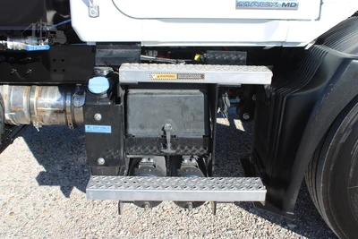 New | in-Stock 2027 MACK MD7 Rolloff Trucks Texas US | Roll Off Truck World #1491925