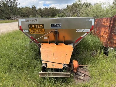 Used MONROE 14' SALT / SAND SPREADER Misc Spreaders Michigan US | Miedema Asset Management Group #1282479