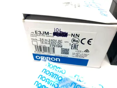 E3JM-10L-NN | Omron  Through-Beam Photoelectric Switch Sending Unit 24-240VAC - New Other