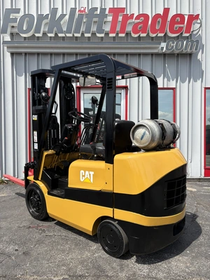 Used 2003 CAT FGC25K1 Misc Forklifts Wisconsin US | Forklifttrader.com #1314631